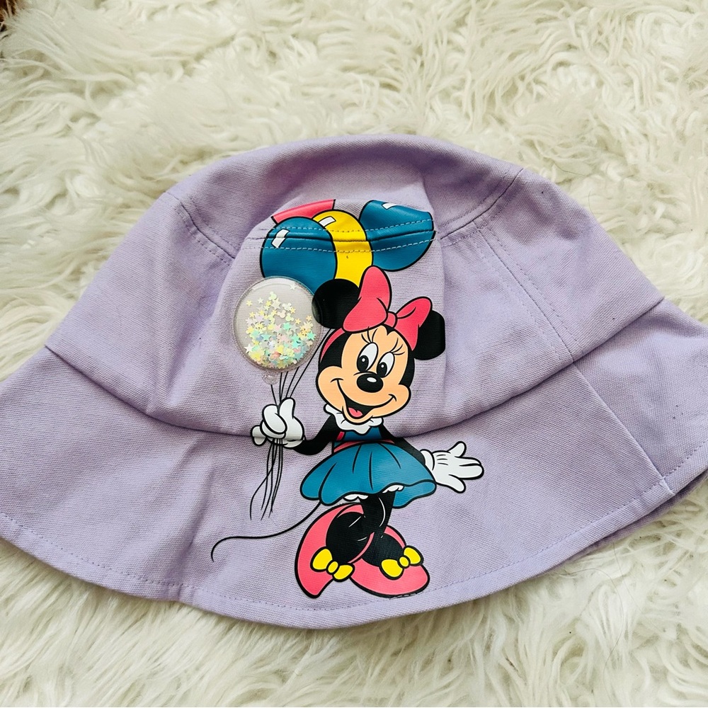 Vintage Minnie Mouse bucket hat with confetti